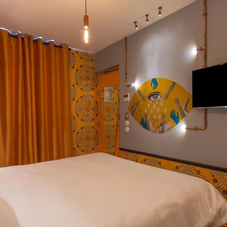 โฮเต็ล เอ็กซ์ควิซ บาย เอเลแกนเซีย Hotel ปารีส ภายนอก รูปภาพ