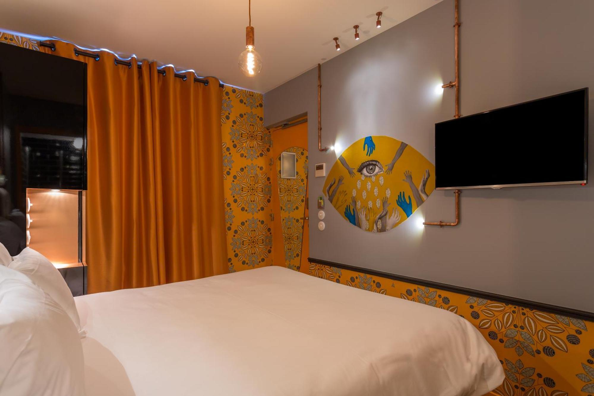 โฮเต็ล เอ็กซ์ควิซ บาย เอเลแกนเซีย Hotel ปารีส ภายนอก รูปภาพ